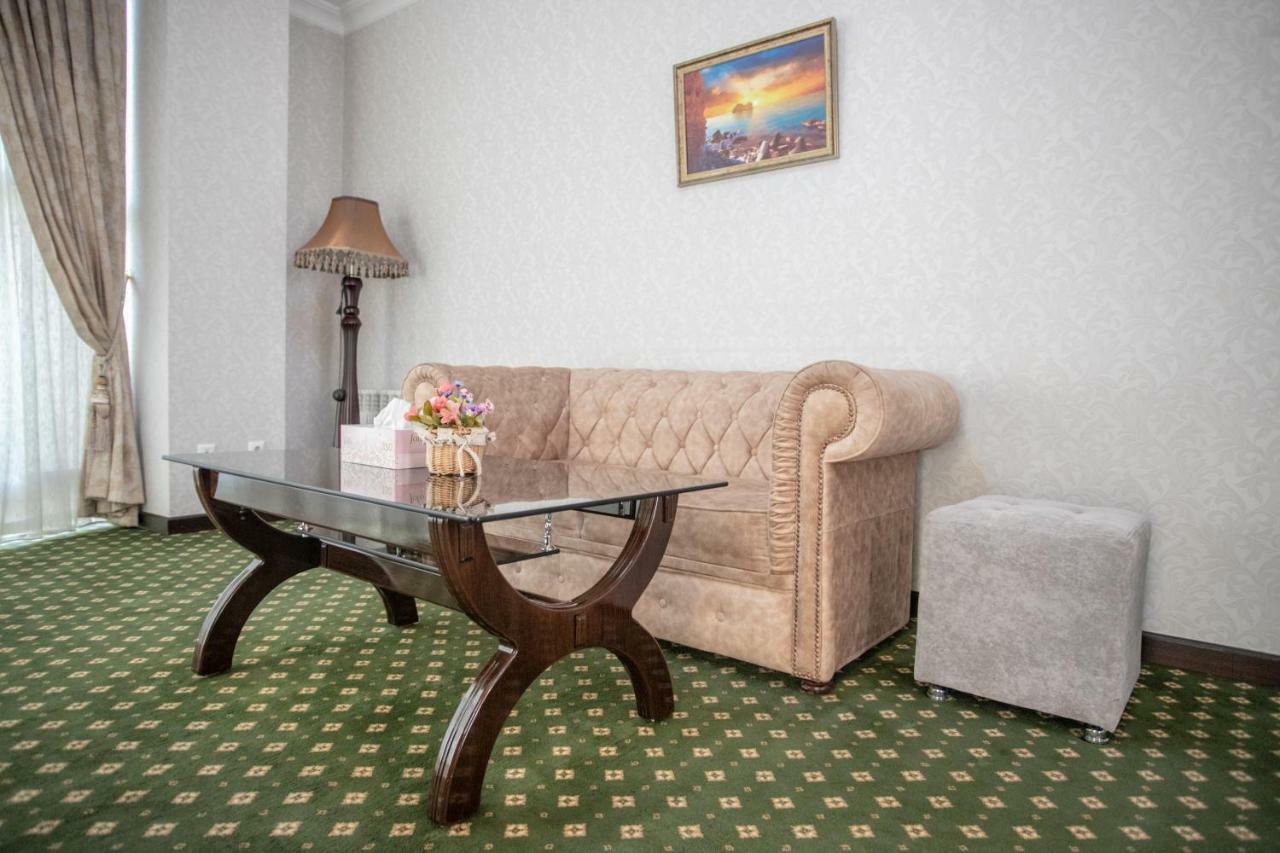 Gloria Hotel Tasjkent Eksteriør billede